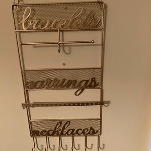 Jewelry organizer